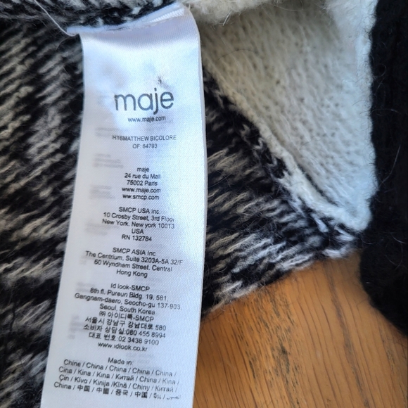 Maje  wool cape top one size fits all - Picture 5 of 5